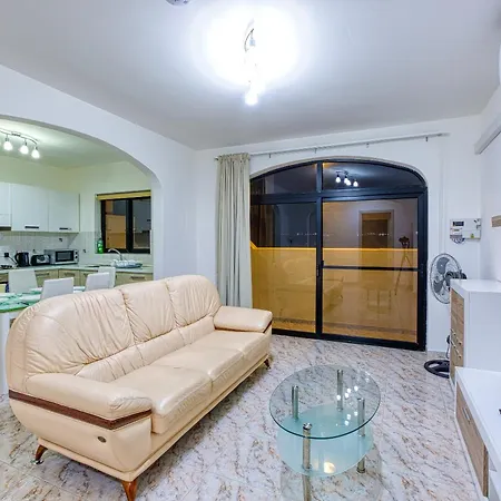 Large 3br With Private Balcony, St'pauls Bay By 360 Estates Apartment