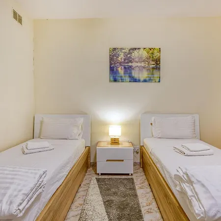 Apartment Large 3br With Private Balcony, St'pauls Bay By 360 Estates